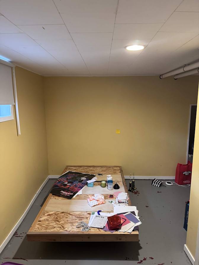 Lucas's room
