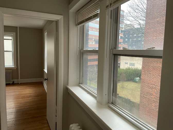 PRIVATE BEDROOM - Danbury - Connecticut - Office - Music - Craft Studio's room