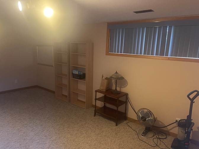 Lon's room