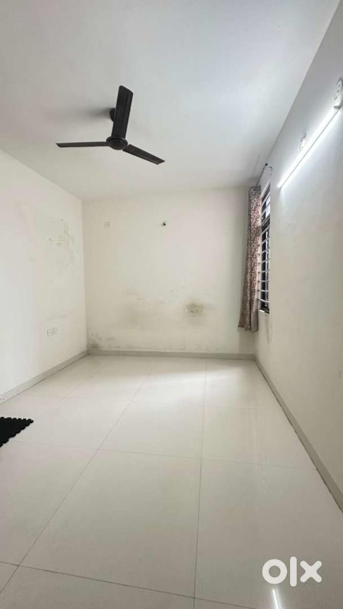 Sakshi's room