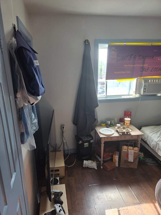Dale's room