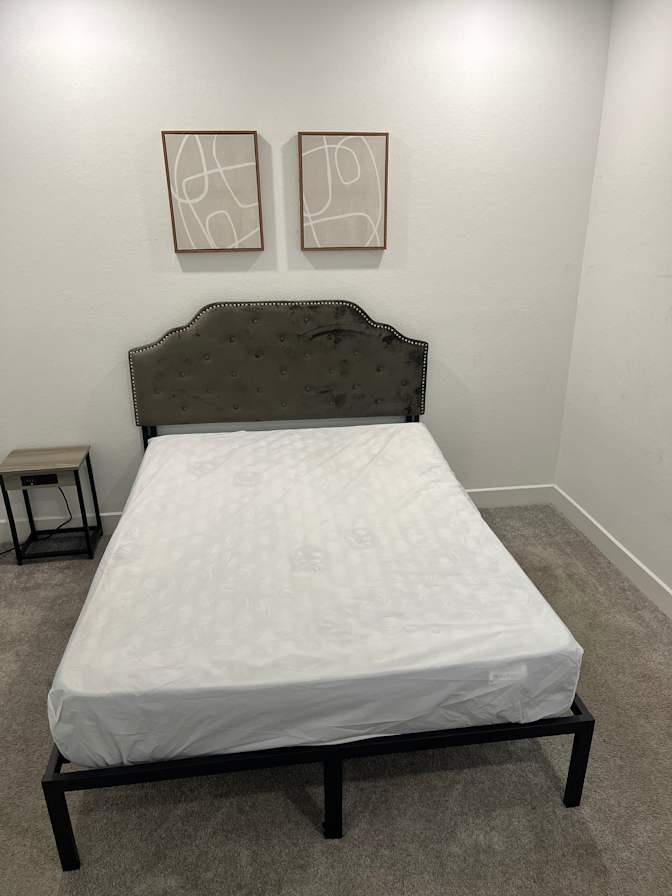 Renold's room