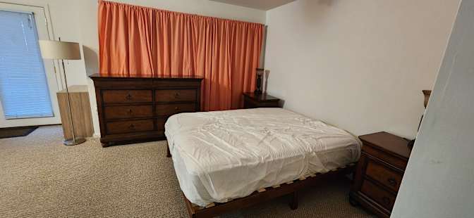 Julie D Simser's room