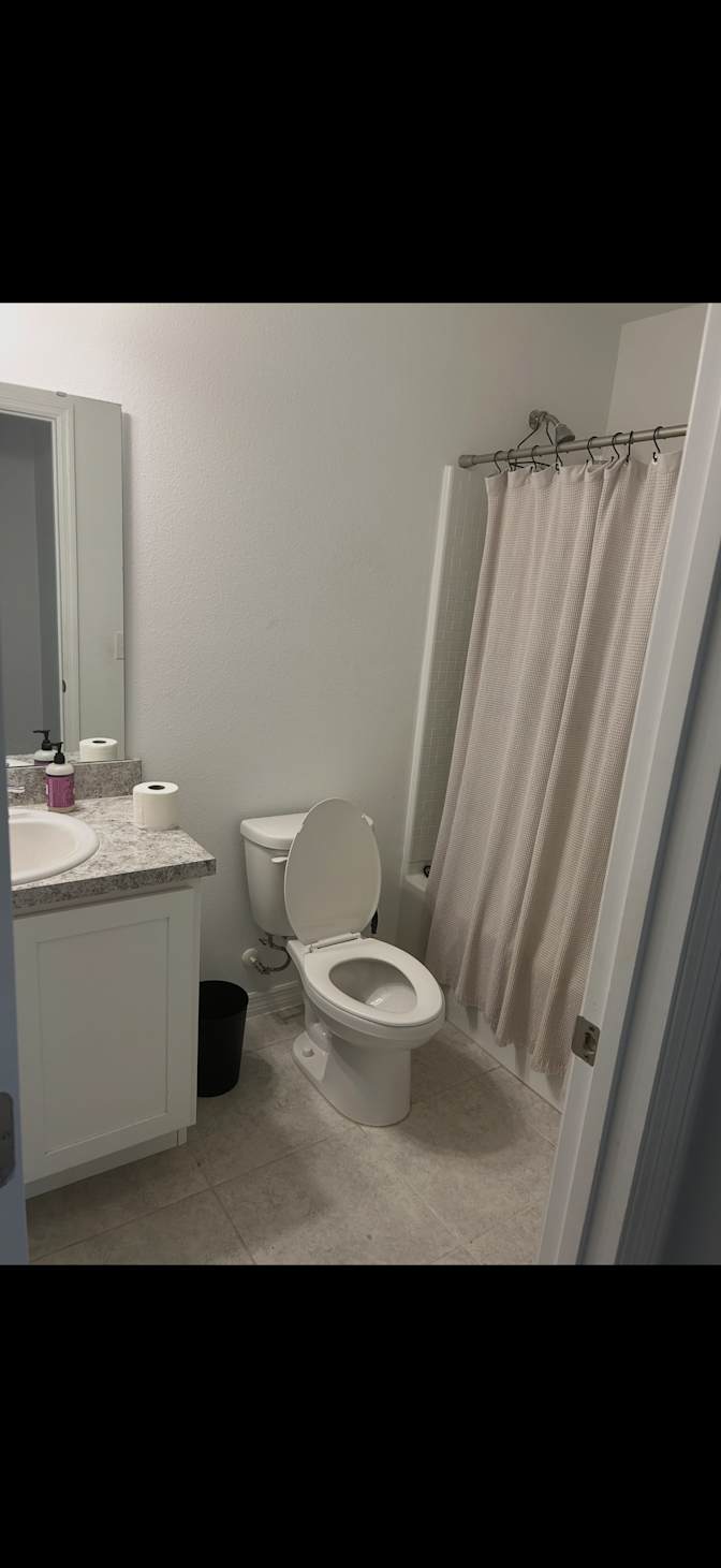 Diamond Molyneaux's room