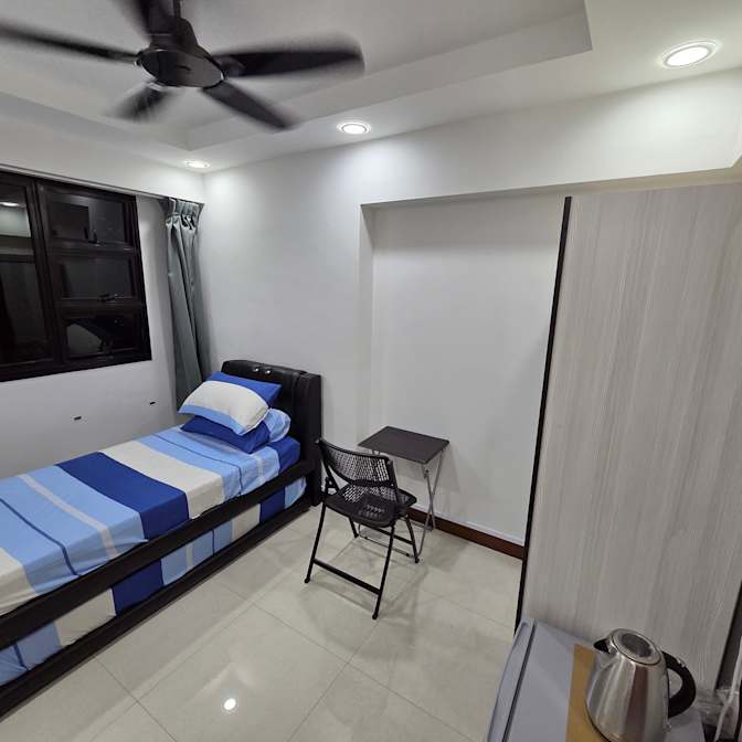Viknes's room