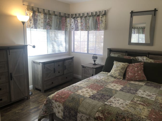 DeAnn's room