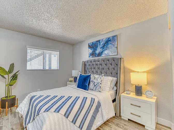Steff Kel's room