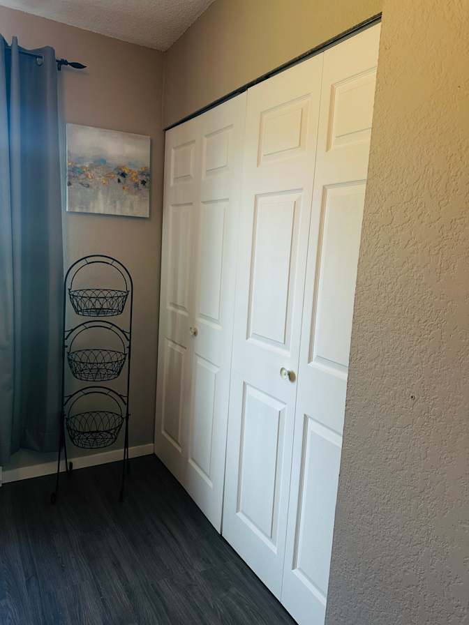 Jasmeen Stahl's room