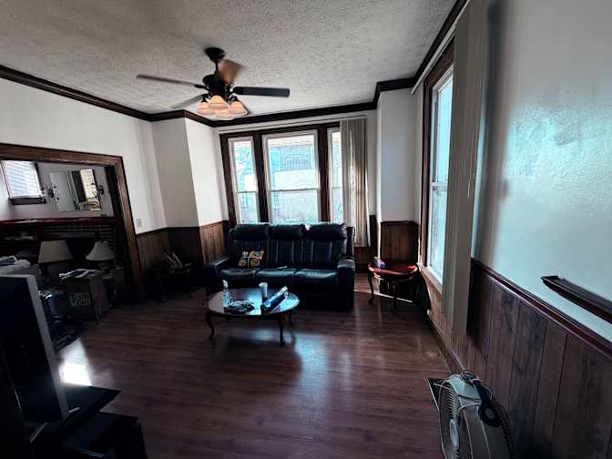 Shravan Kumar's room