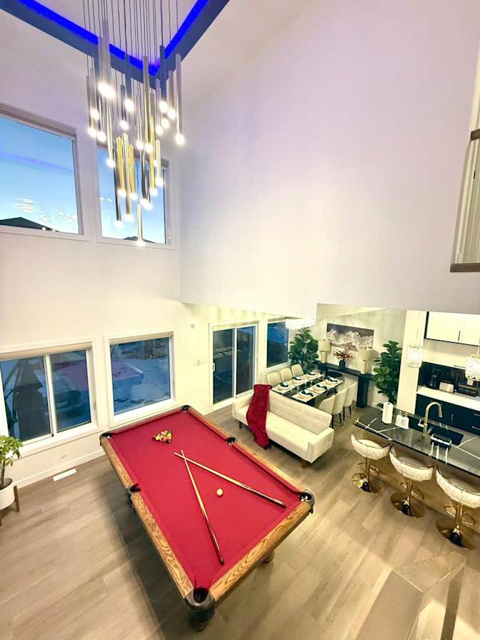 Naomi's room