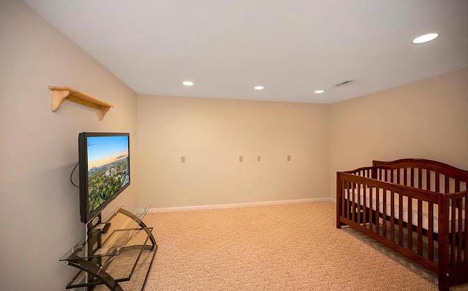 Wonderful's room