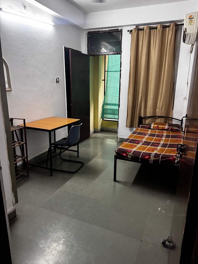 Khushboo's room