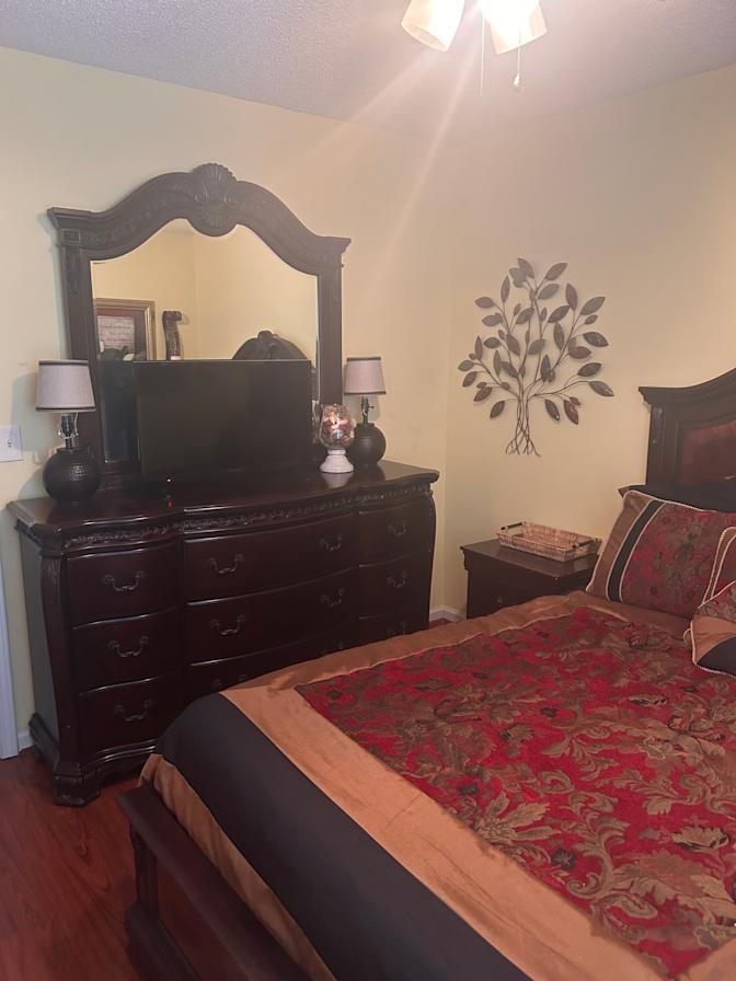 Tara's room