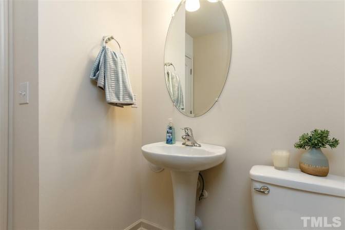 Alcove Rooms's room