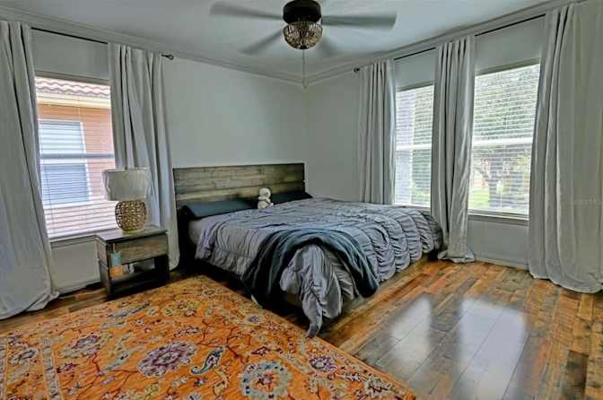 Valerie's room