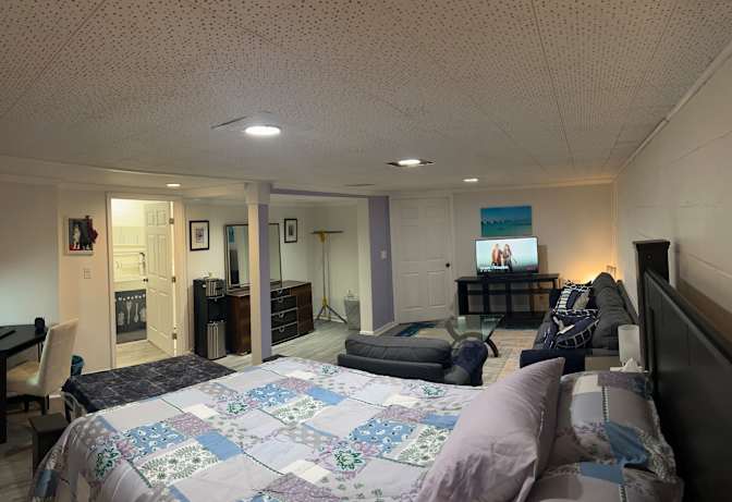 jeff and mom's room