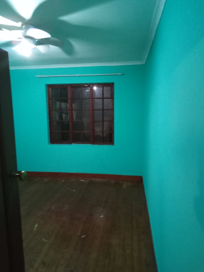 Max's room