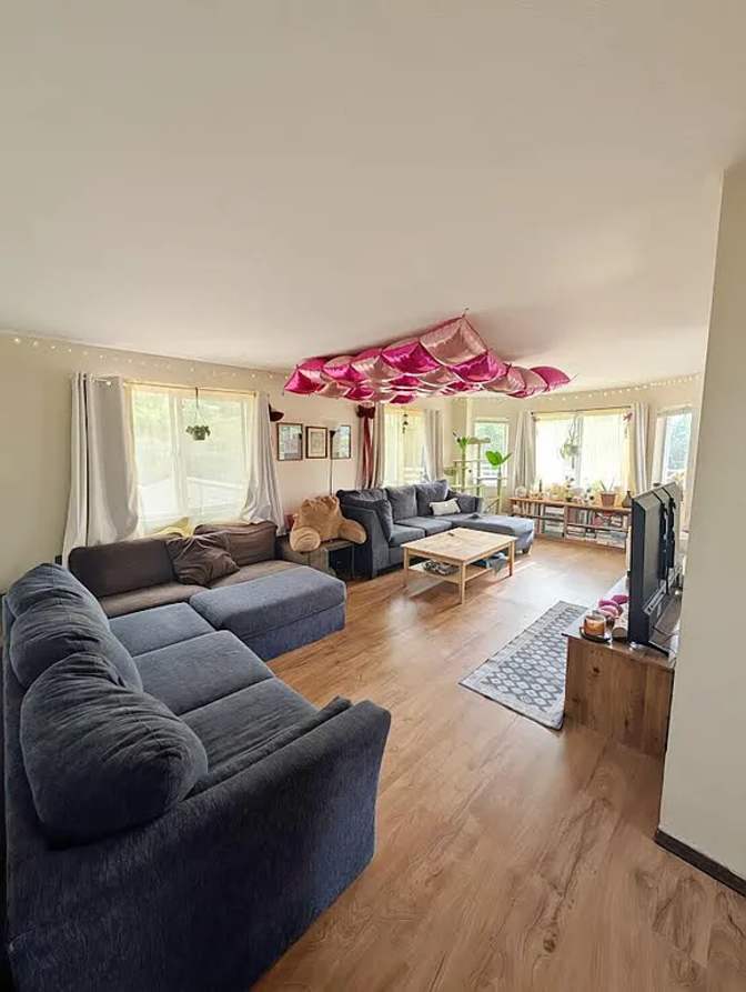 Dan's room