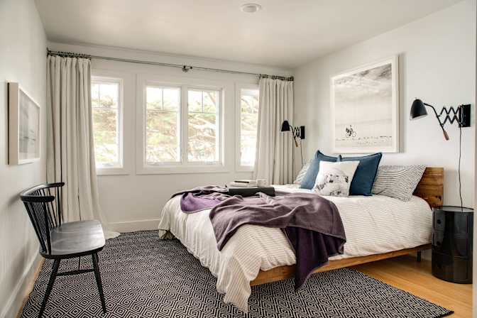 Evelyn's room