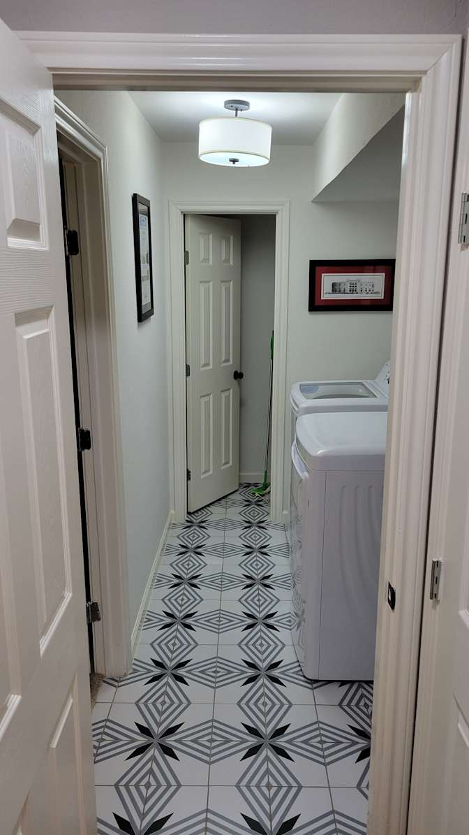 kee wook han's room