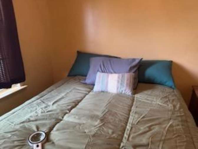 Onthecove's room
