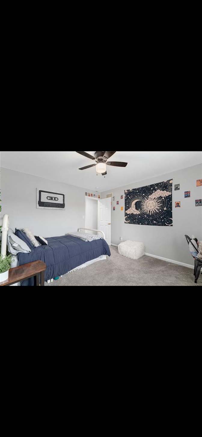Dustin's room