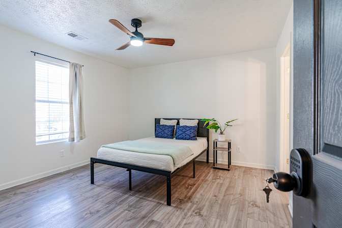 PadSplit's room