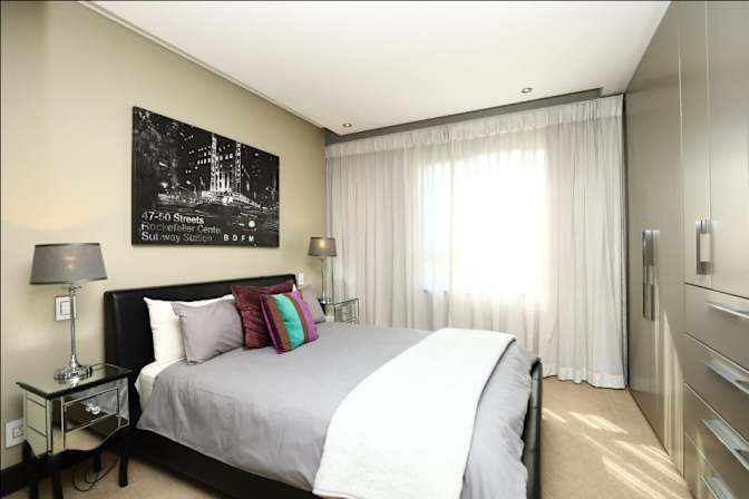 Mejury's room