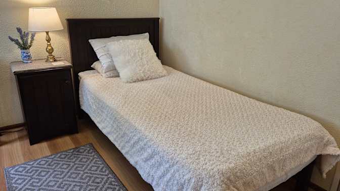 Suna's room