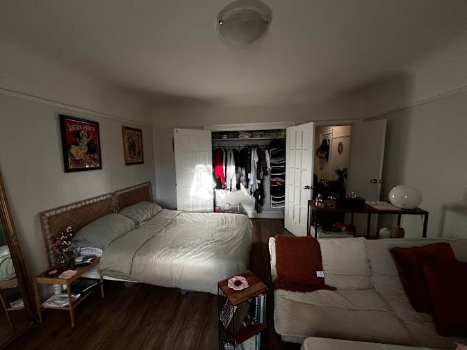 Anabella's room