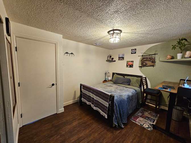 Mandi's room