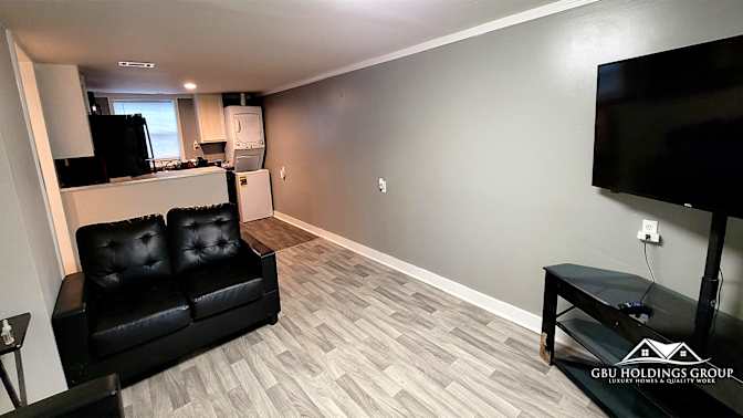 GBU Holdings Group's room