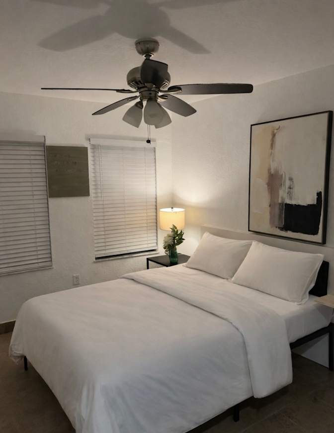 Luis's room