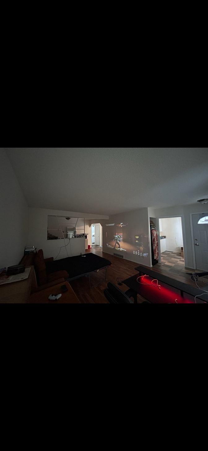 Frank samnani's room