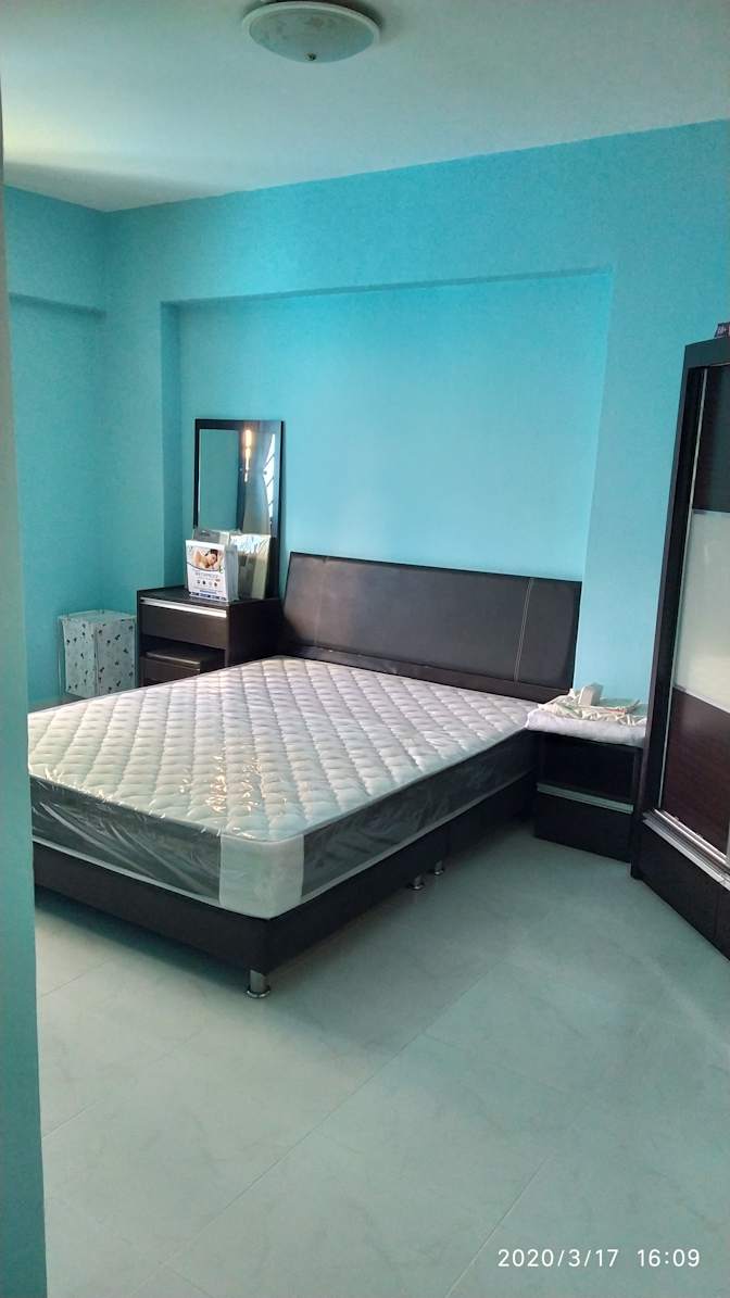 Gary's room