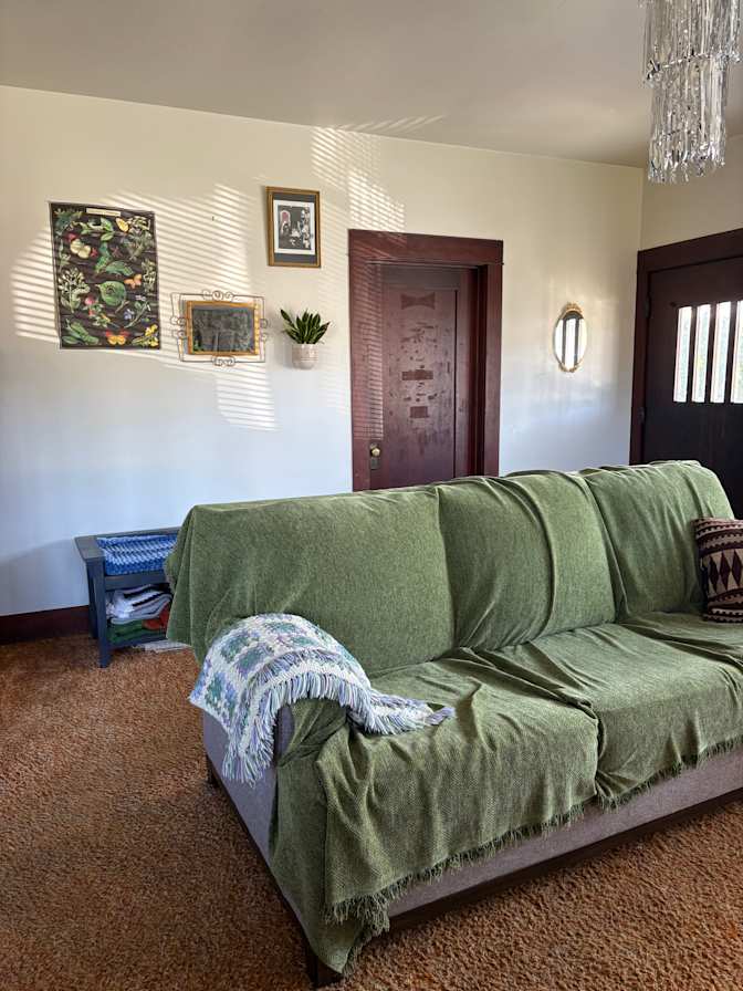 Liza's room