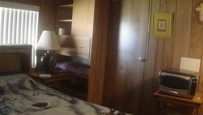 Caternia's room