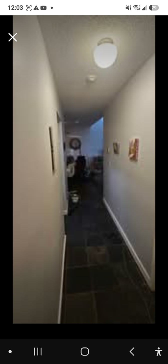 Marc Sauvageau's room
