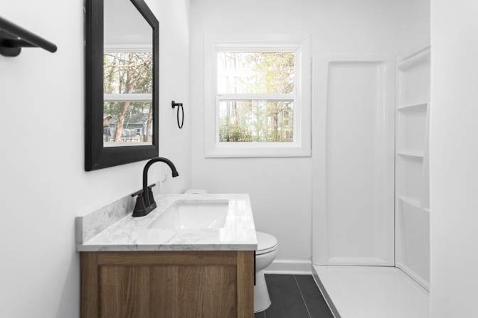 Alcove Rooms's room