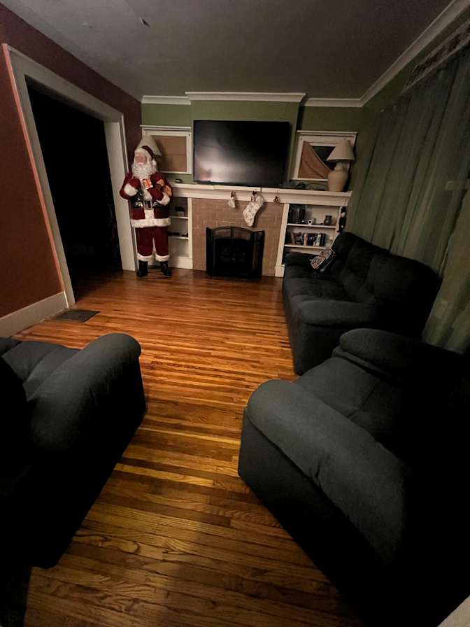 Ricardo's room