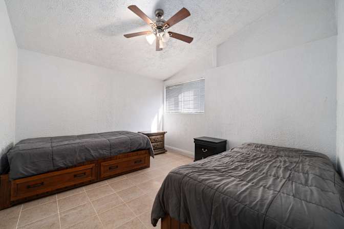 Feven's room