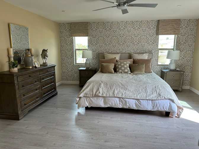 Arina Z's room