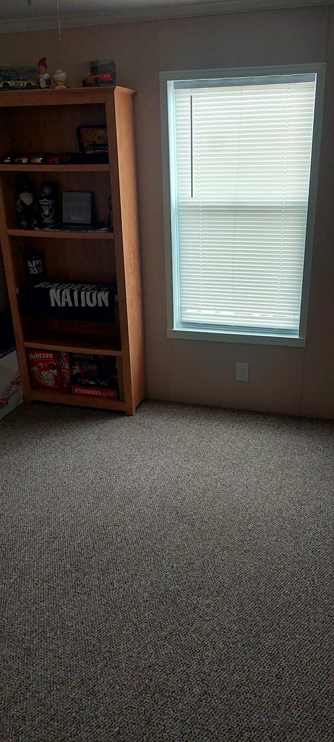 Marty  Ogg's room