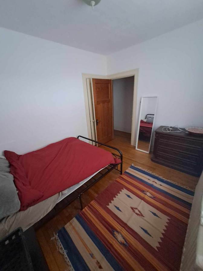 Iliana's room