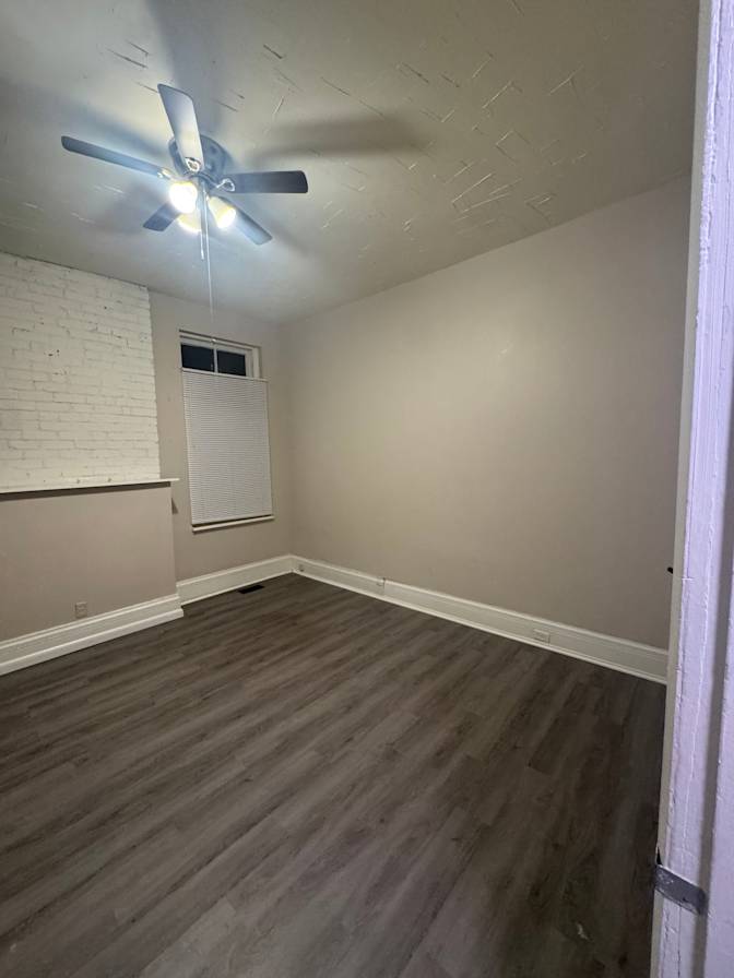 Elle's room