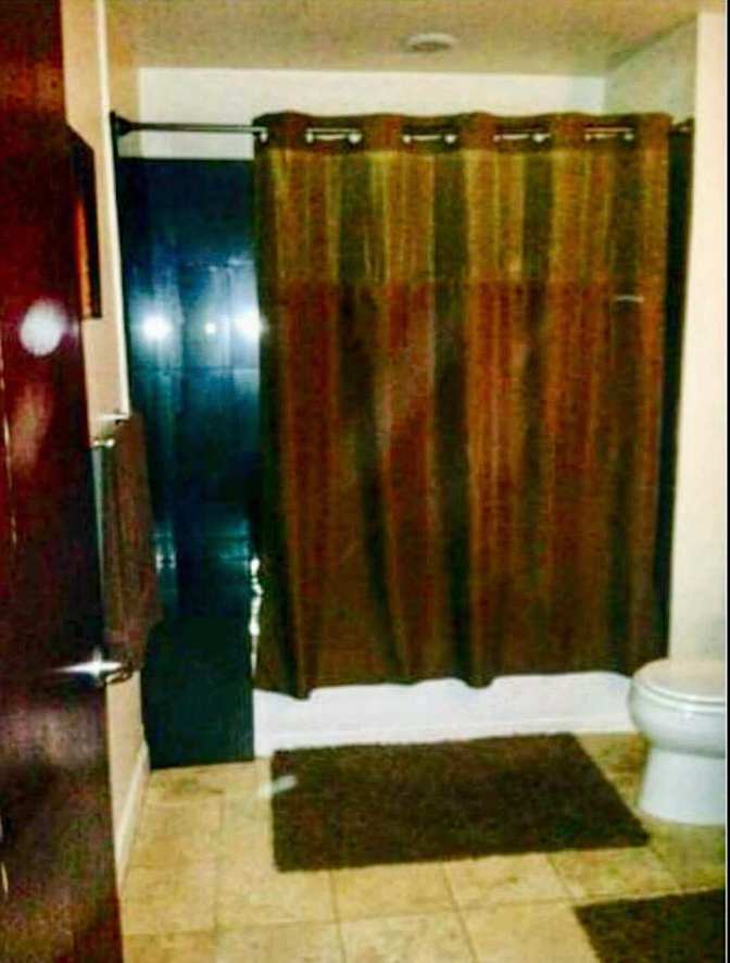 Eric A Woodlee's room