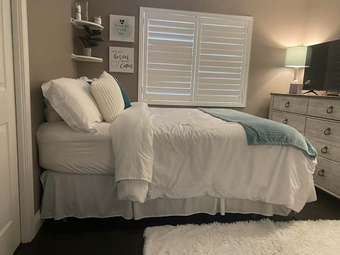 Jennifer's room