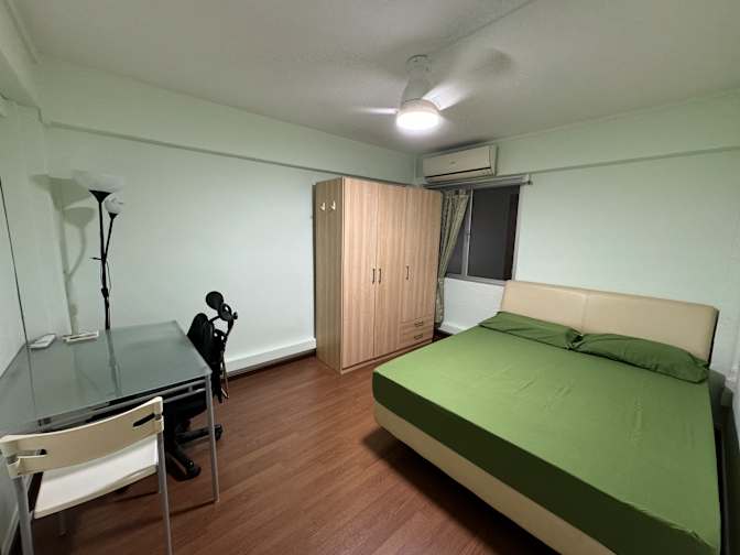 Leo's room