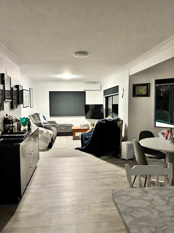 Del's room