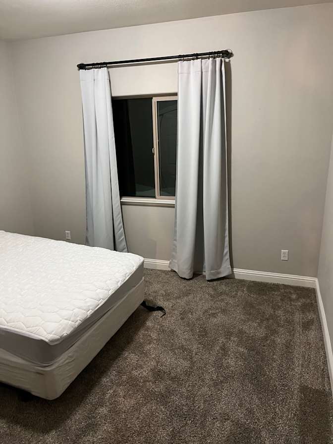 Mark Sansom's room